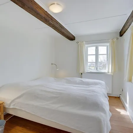Semesterbostad Arik - 700m From The Sea By Interhome Bredebro